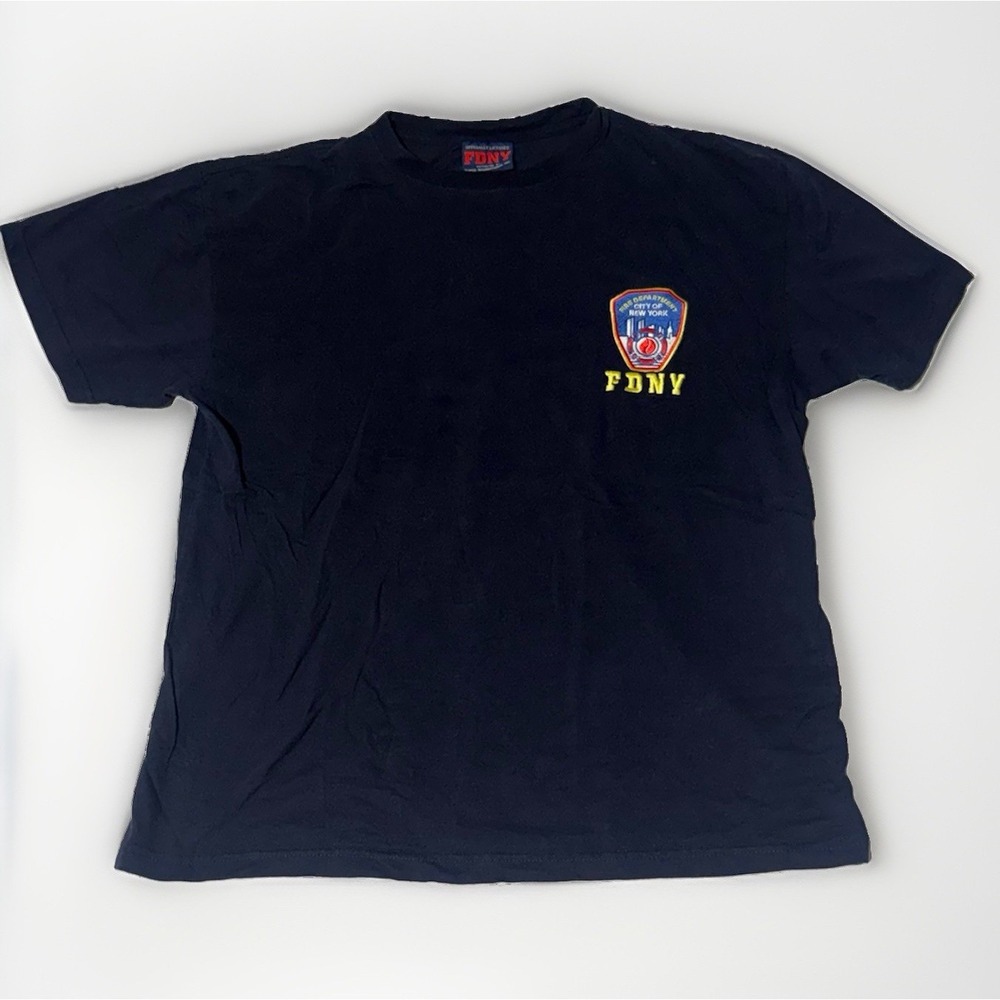 Vintage Official Embroidered FDNY T-shirt. Fire Department New York XL